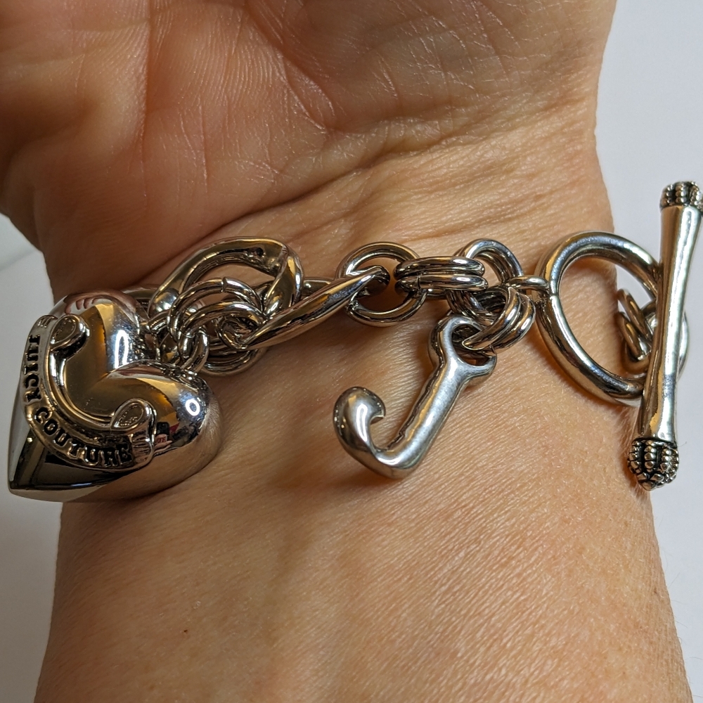 Vintage Juicy Couture Chunky Toggle Heart Charm Bracelet - Picture 3 of 4